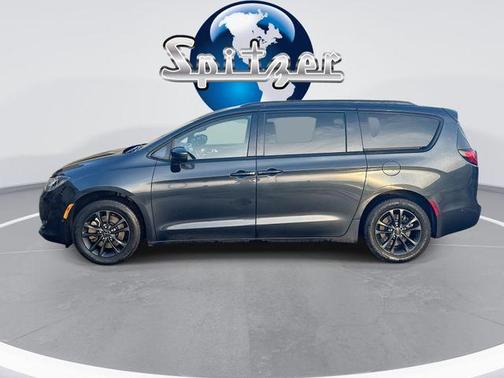 2020 Chrysler Pacifica Launch Edition
