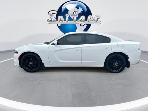 2017 Dodge Charger SXT