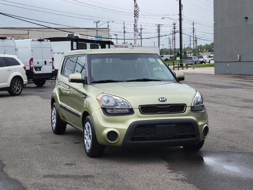 2013 Kia Soul Base