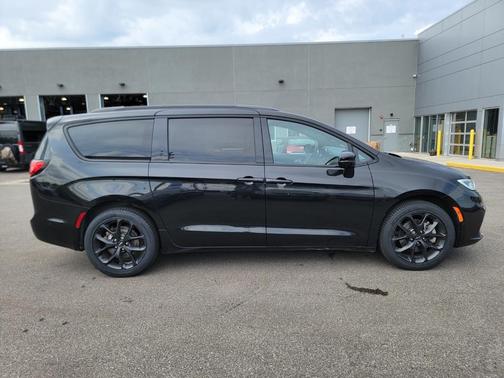 2021 Chrysler Pacifica Limited