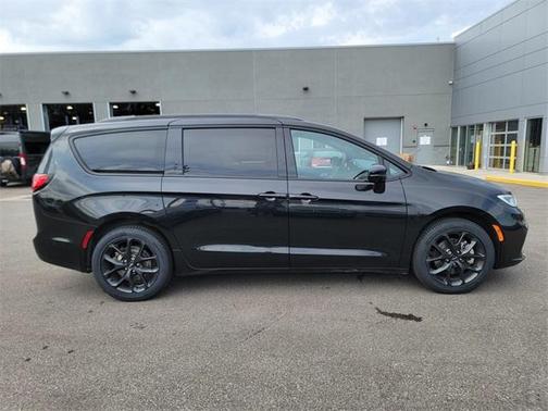2021 Chrysler Pacifica Limited