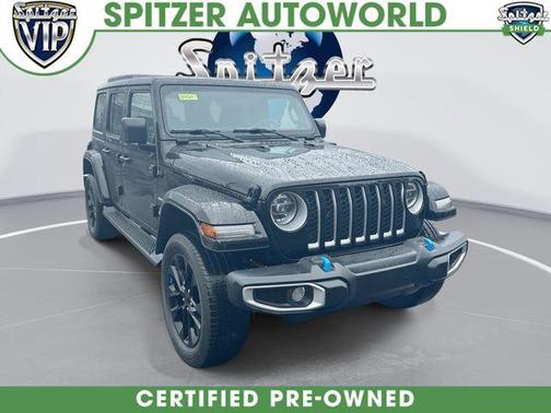Black Clearcoat 2022 Jeep Wrangler Unlimited 4xe Sahara