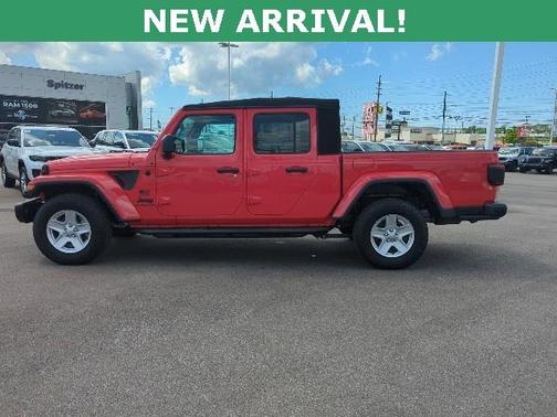 2021 Jeep Gladiator Sport
