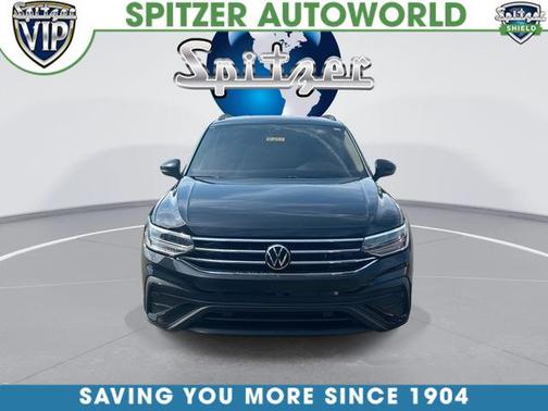 Deep Black Pearl Effect 2023 Volkswagen Tiguan 2.0T S