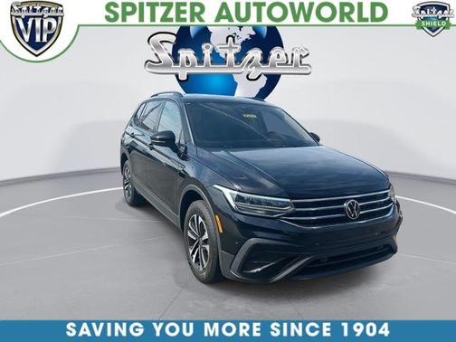 Deep Black Pearl Effect 2023 Volkswagen Tiguan 2.0T S