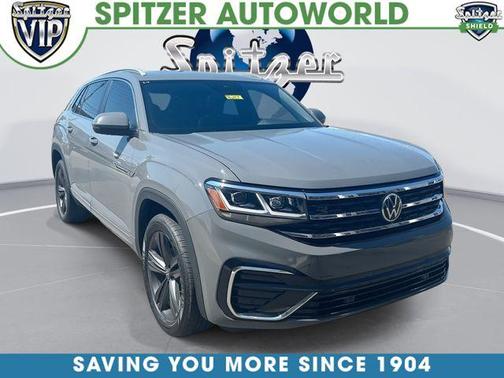 Pure Gray 2022 Volkswagen Atlas Cross Sport 2.0T SEL R-Line