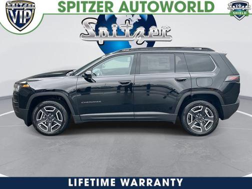 Diamond Black 2026 Jeep Cherokee LAREDO/LIMITED