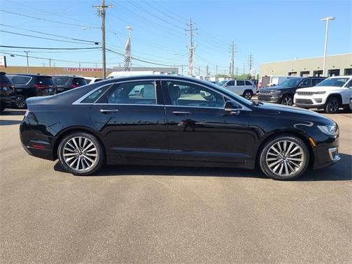 2018 Lincoln MKZ Premiere