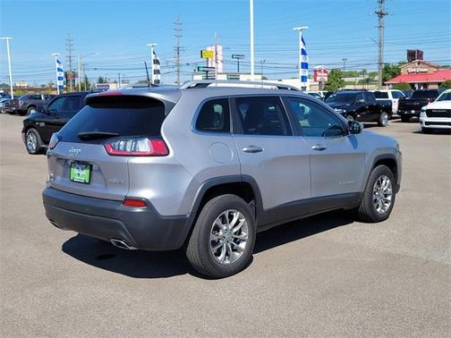 2021 Jeep Cherokee Latitude Lux