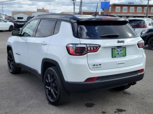 2022 Jeep Compass Altitude