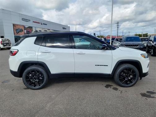 2022 Jeep Compass Altitude