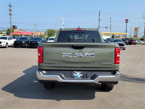 2025 RAM 1500 Big Horn/Lone Star