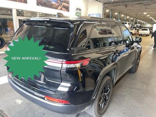 2024 Jeep Grand Cherokee Laredo