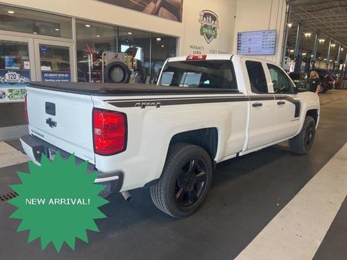2016 Chevrolet Silverado 1500 Custom