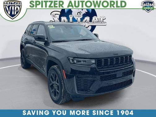 2026 Jeep Grand Cherokee Laredo