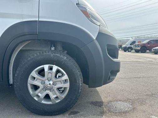 Bright White Clearcoat 2026 RAM ProMaster 2500 High Roof