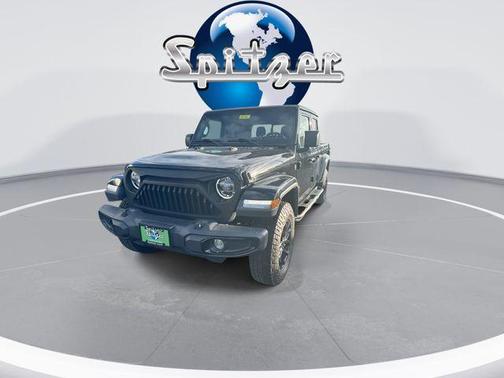 2022 Jeep Gladiator Sport