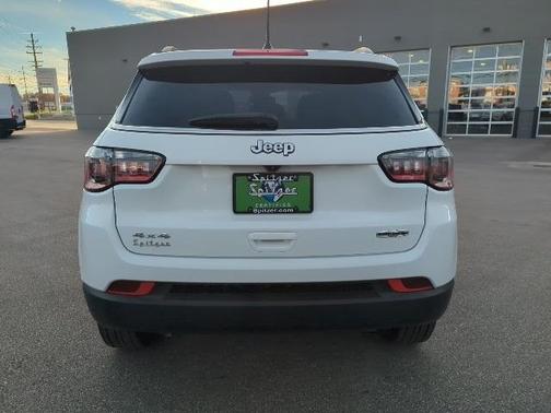 2024 Jeep Compass Latitude Lux