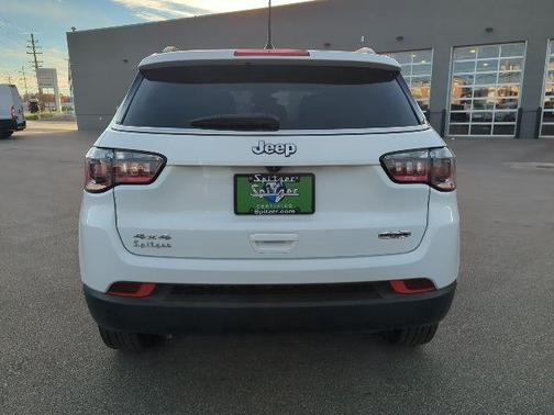 2024 Jeep Compass Latitude Lux