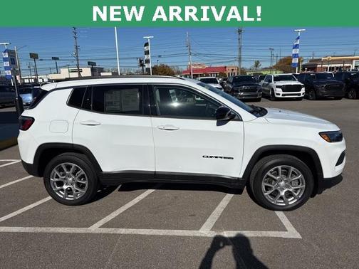 2024 Jeep Compass Latitude Lux