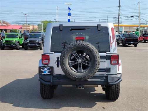 2017 Jeep Wrangler Unlimited Sahara