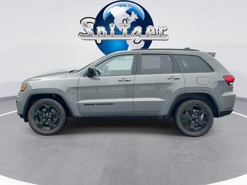 2021 Jeep Grand Cherokee Laredo