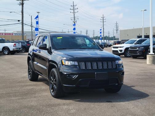 2017 Jeep Grand Cherokee Altitude