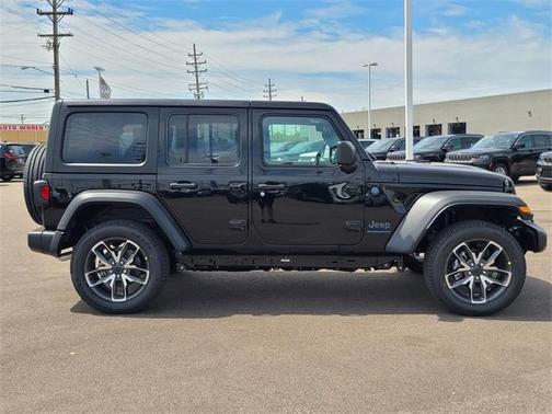 2025 Jeep Wrangler 4xe Sport
