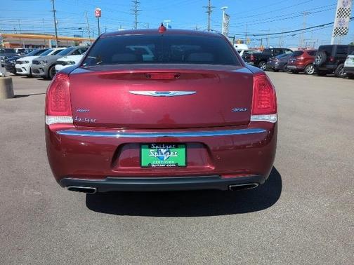 2021 Chrysler 300 Touring
