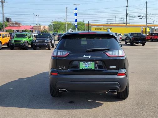 2021 Jeep Cherokee Latitude Lux