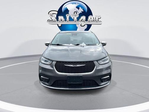 2022 Chrysler Pacifica Hybrid Limited