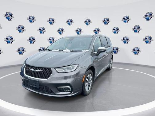 2022 Chrysler Pacifica Hybrid Limited