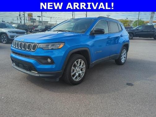 2023 Jeep Compass Latitude Lux