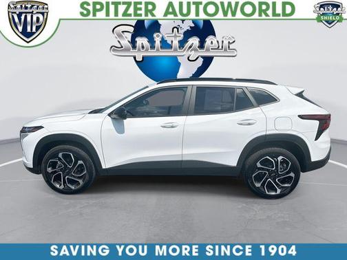 Summit White 2025 Chevrolet Trax 2RS