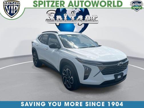 Summit White 2025 Chevrolet Trax 2RS