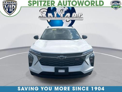 Summit White 2025 Chevrolet Trax 2RS