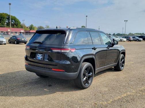 2022 Jeep Grand Cherokee Altitude