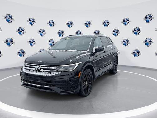2022 Volkswagen Tiguan 2.0T SE R-Line Black