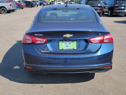 2022 Chevrolet Malibu LT