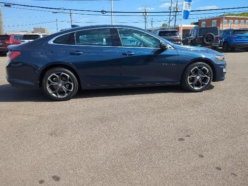 2022 Chevrolet Malibu LT