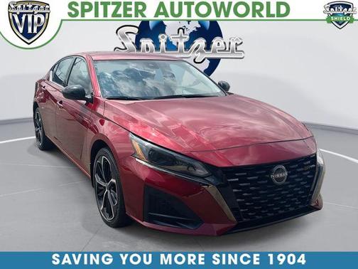 Scarlet Ember 2023 Nissan Altima 2.5 SR