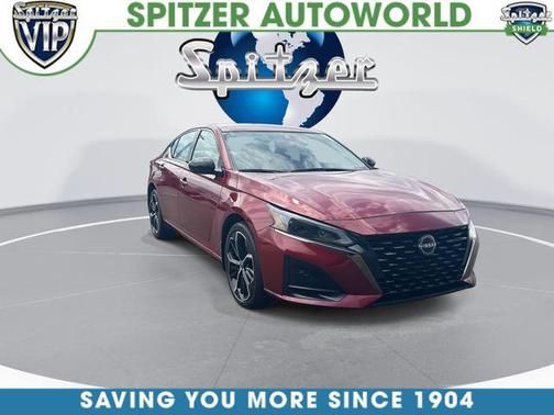 Scarlet Ember 2023 Nissan Altima 2.5 SR