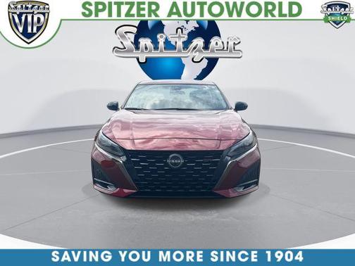 Scarlet Ember 2023 Nissan Altima 2.5 SR