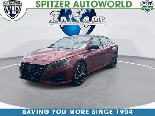 Scarlet Ember 2023 Nissan Altima 2.5 SR
