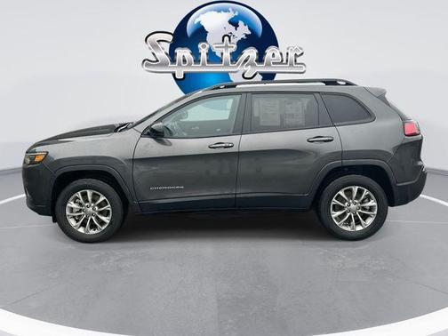 2022 Jeep Cherokee Latitude Lux