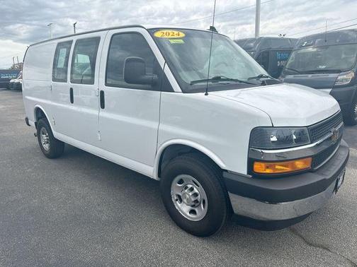 Summit White 2024 Chevrolet Express 2500 Work Van