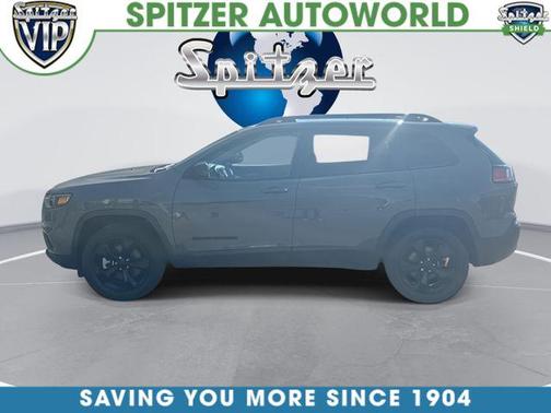 Sting Gray Clearcoat 2023 Jeep Cherokee Altitude Lux