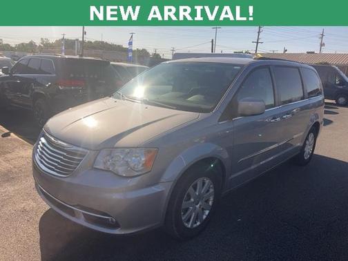 2015 Chrysler Town & Country Touring