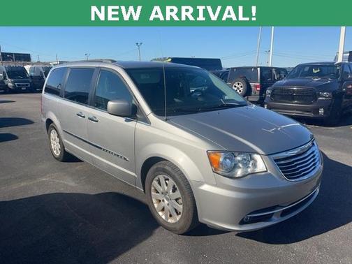 2015 Chrysler Town & Country Touring