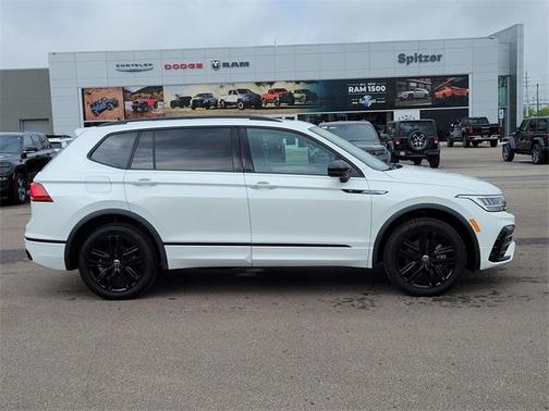 2022 Volkswagen Tiguan 2.0T SE R-Line Black